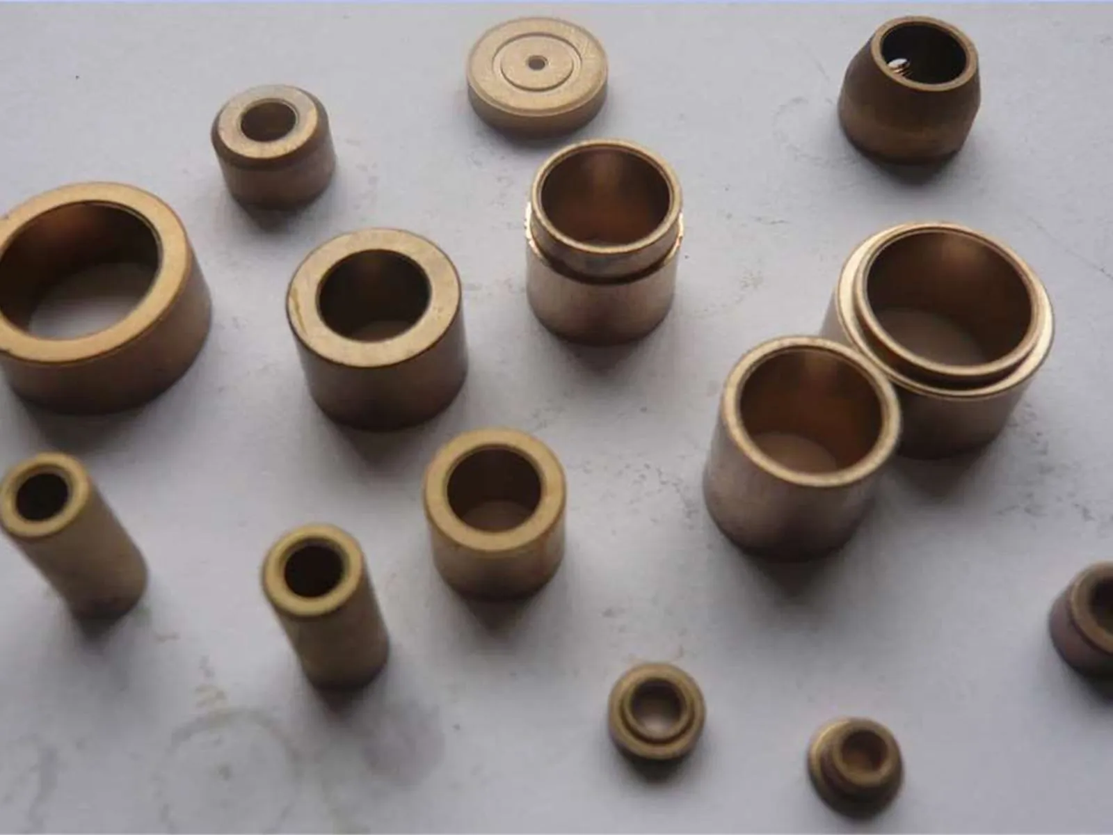 Buchas de bronze sinterizadas autolubrificantes produzidas por metalurgia do pó